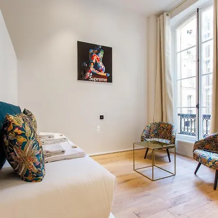 Appartamento Cmg Palais De L'elysee Saint-honore Parigi